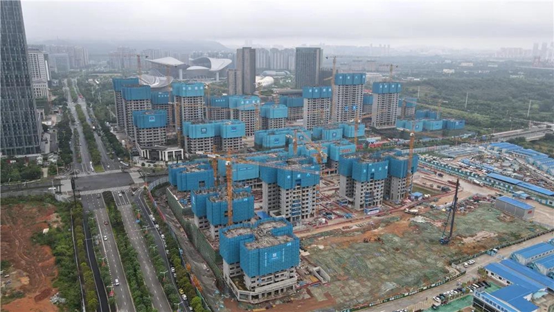 /QJ_590216040554.jpg 2021年6月青運(yùn)村項(xiàng)目工地航拍圖.jpg